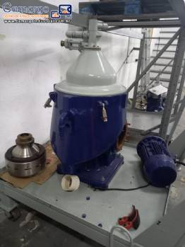 Centrífuga separadora para purificar óleos industriais Alfa Laval MOPX 205