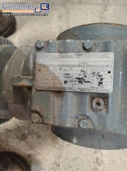Motoredutor SEW-EURODRIVE trif�sico 2,2 kW
