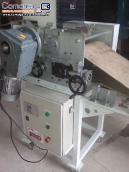 Moldadora cil�ndrica autom�tica para alimentos