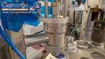 Envasadora dosadora seladora rotativa em inox com selo de alum�nio para potes, copos e frascos Delgo